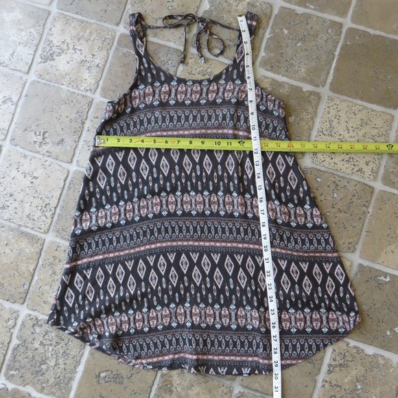 Brown Geometric Print Tunic Tank........225 - Picture 5 of 9